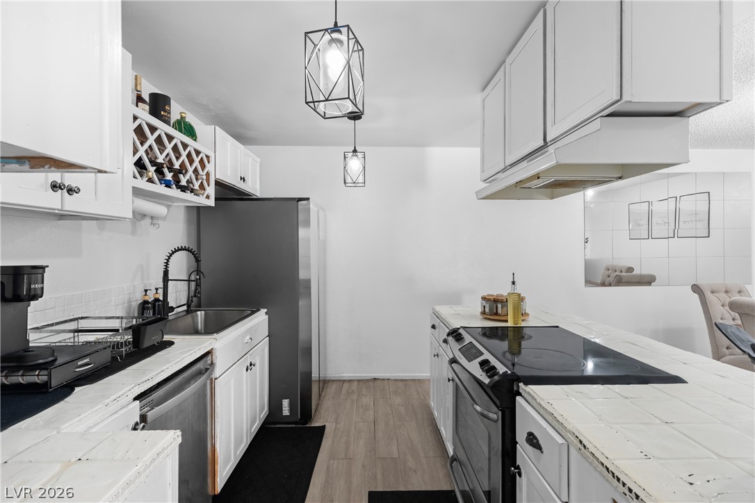 5077 Village Drive Las Vegas NV 89142