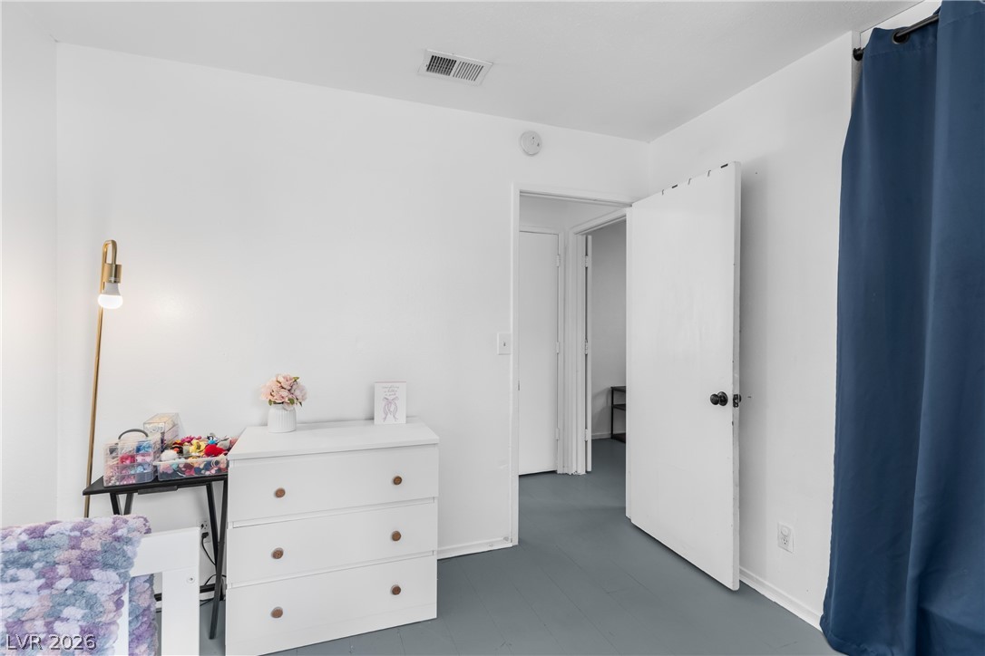 5077 Village Drive Las Vegas NV 89142