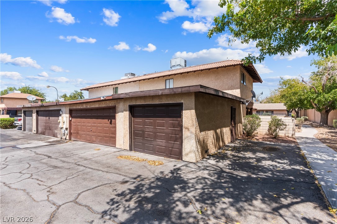 5077 Village Drive Las Vegas NV 89142