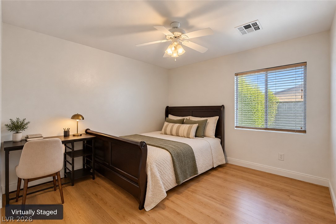 1017 Cliffbrook Hedge Avenue North Las Vegas NV 89081