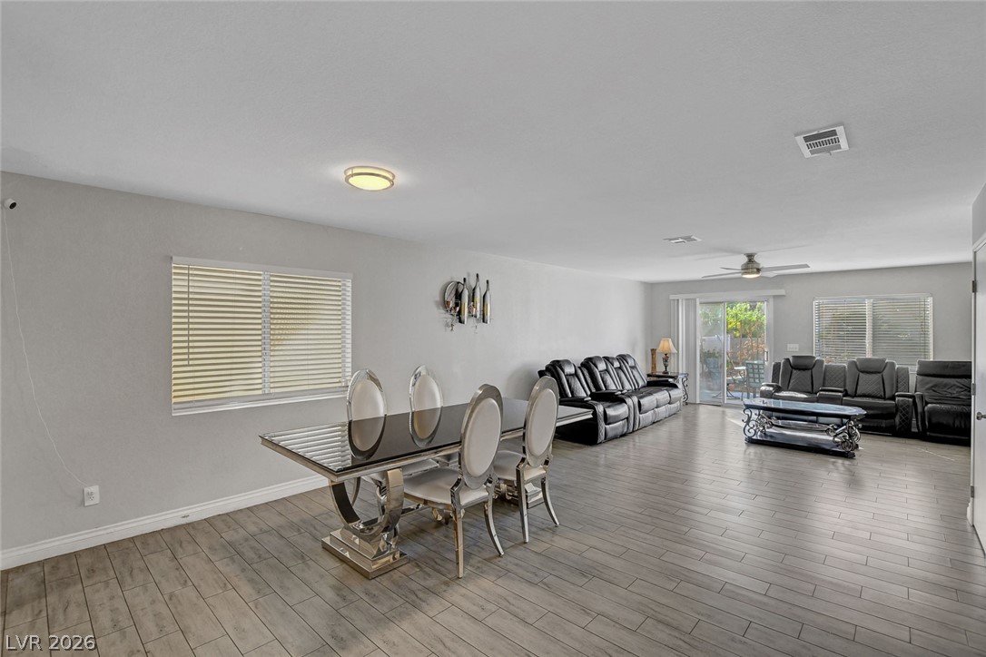 1017 Cliffbrook Hedge Avenue North Las Vegas NV 89081