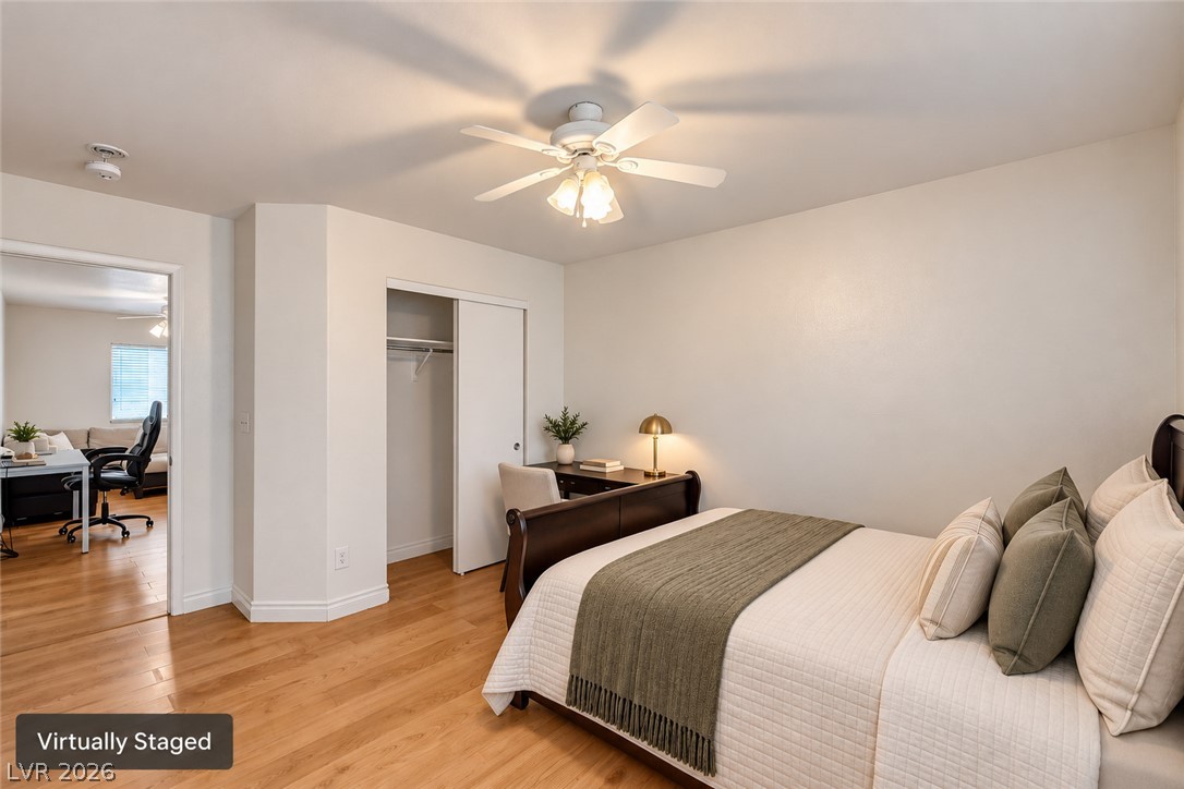 1017 Cliffbrook Hedge Avenue North Las Vegas NV 89081