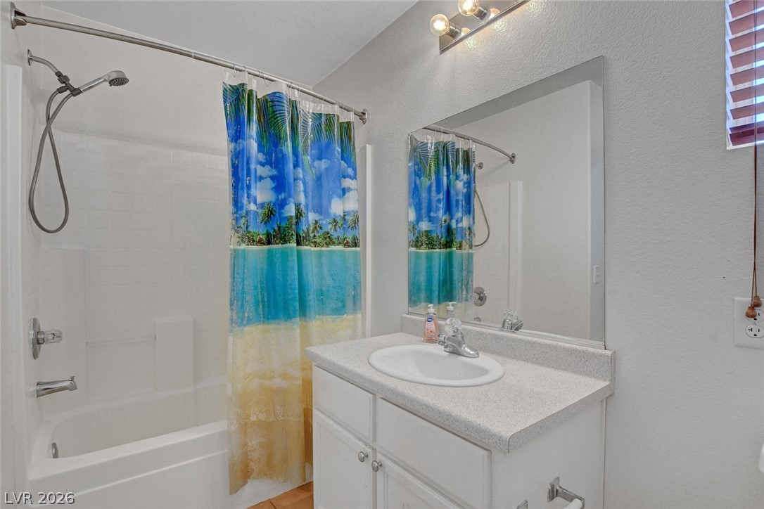 1017 Cliffbrook Hedge Avenue North Las Vegas NV 89081