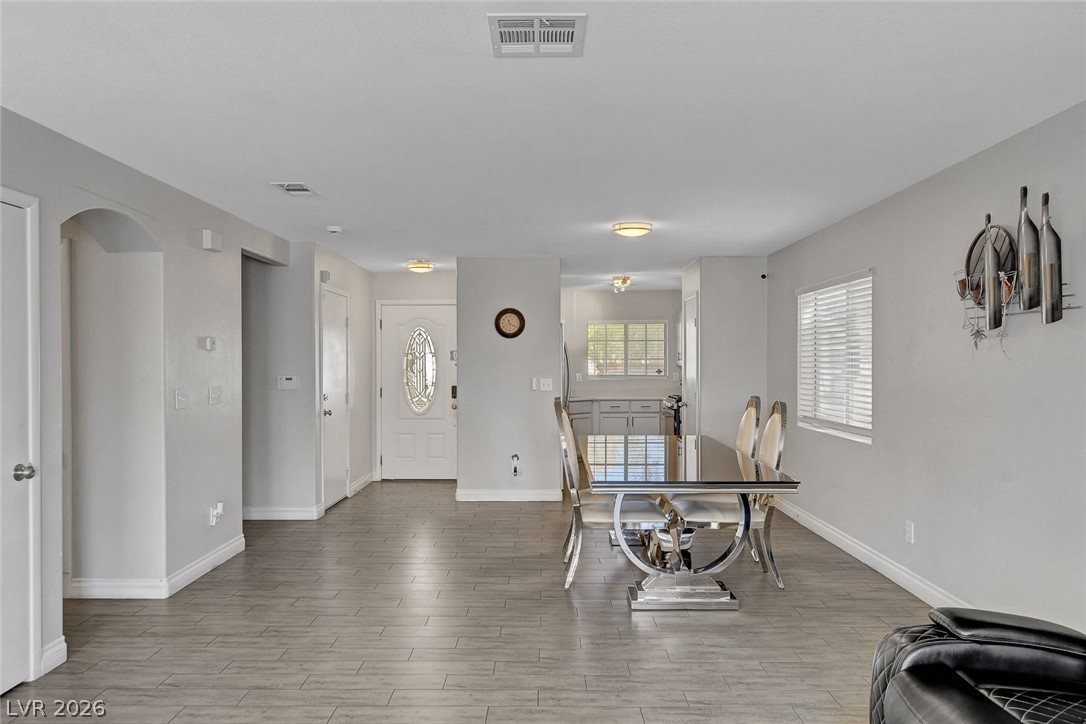 1017 Cliffbrook Hedge Avenue North Las Vegas NV 89081
