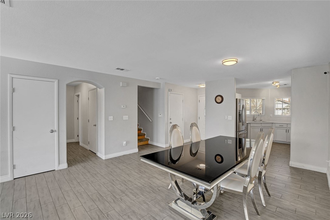 1017 Cliffbrook Hedge Avenue North Las Vegas NV 89081