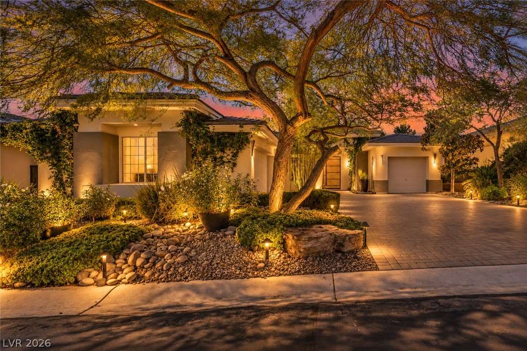 10313 Luxembourg Avenue Las Vegas NV 89145