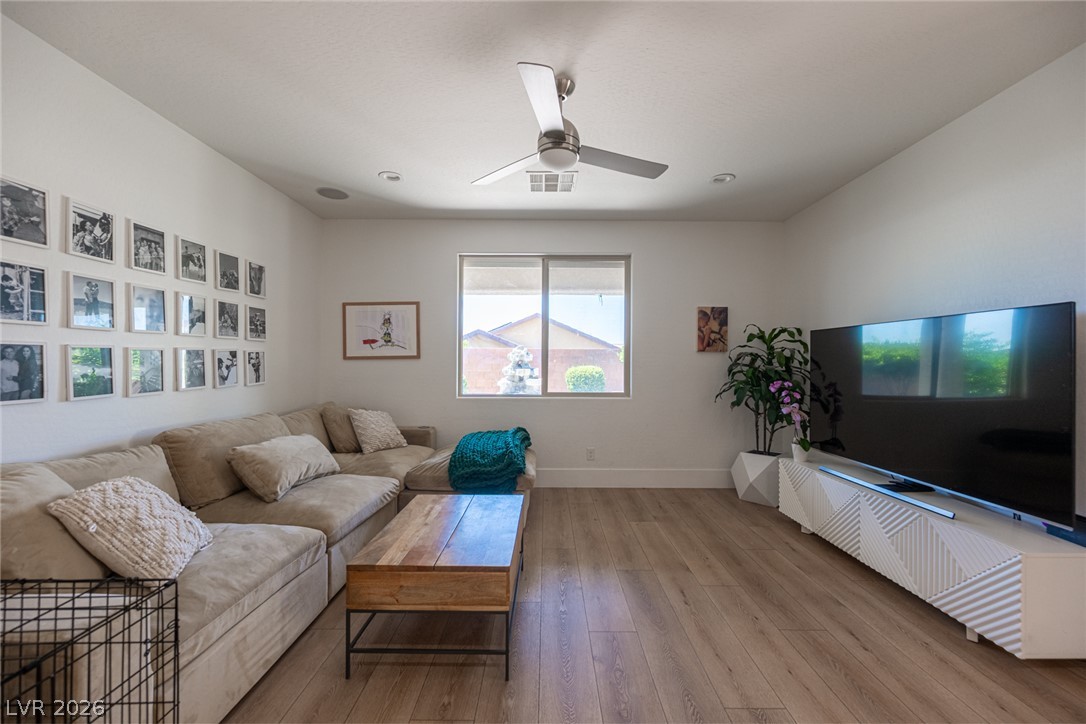 10807 Niobrara Avenue Las Vegas NV 89166