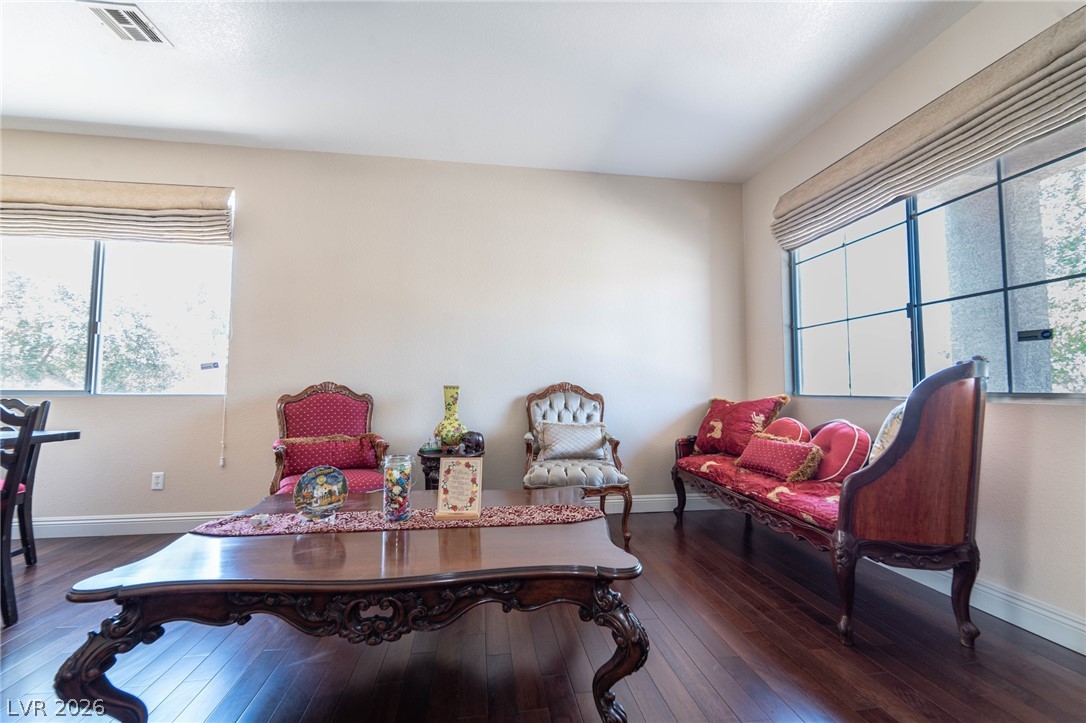 6313 Varna Avenue Las Vegas NV 89110