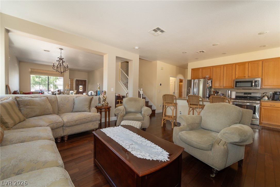 6313 Varna Avenue Las Vegas NV 89110