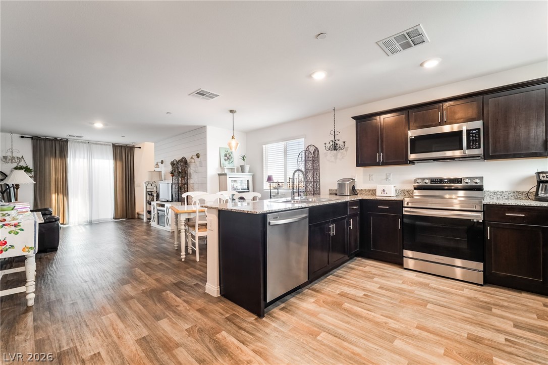 2710 Yellow Blaze Way 4 Las Vegas NV 89183