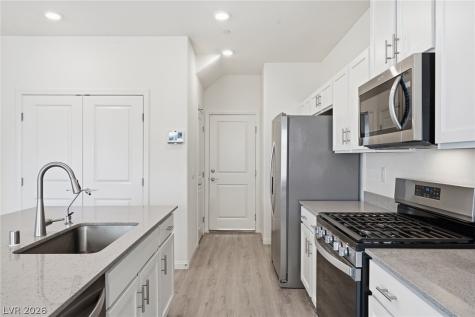 4702 Arctic Cliffs Avenue Las Vegas NV 89141