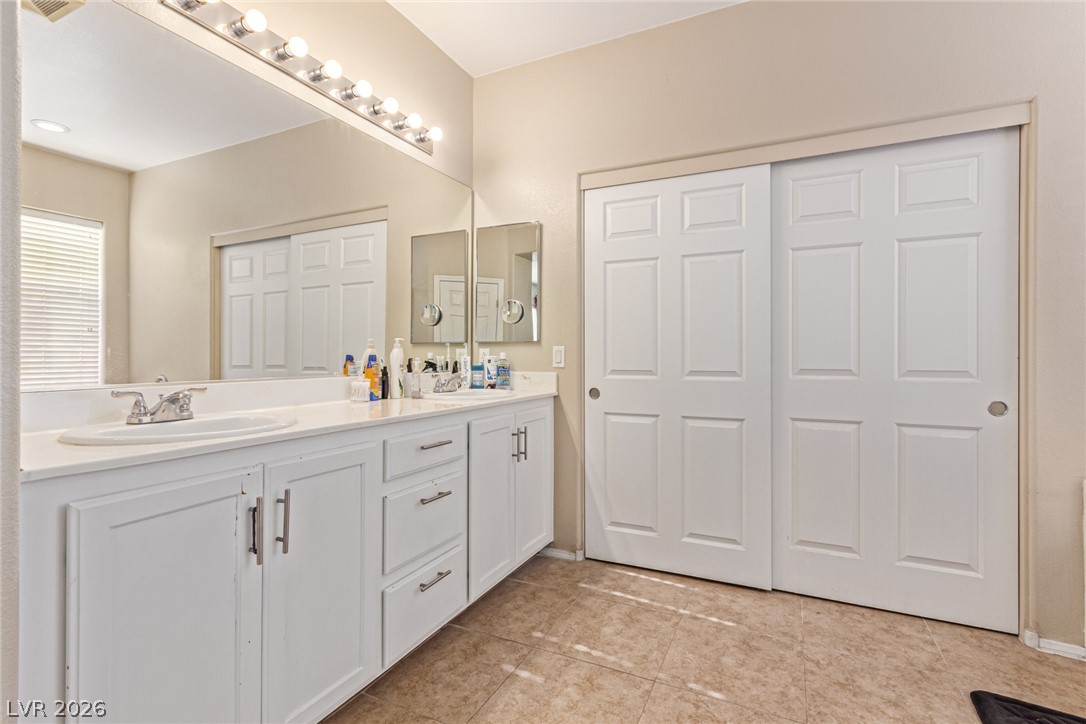 2621 Rainbow Glow Street North Las Vegas NV 89030