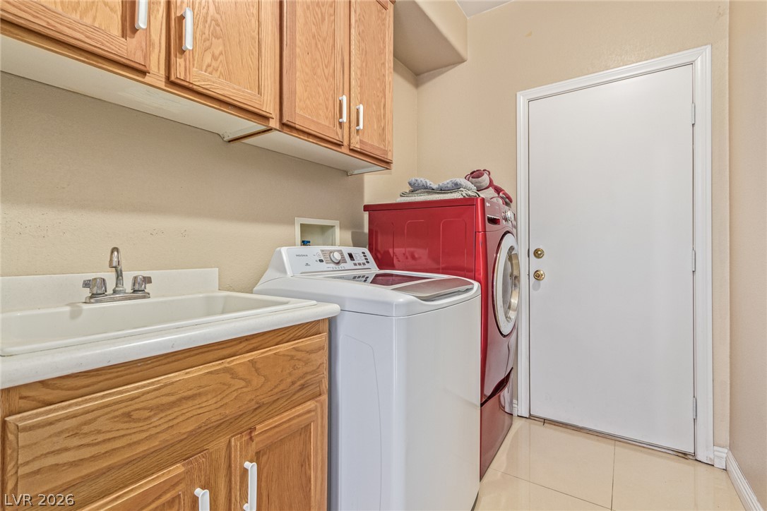 2621 Rainbow Glow Street North Las Vegas NV 89030
