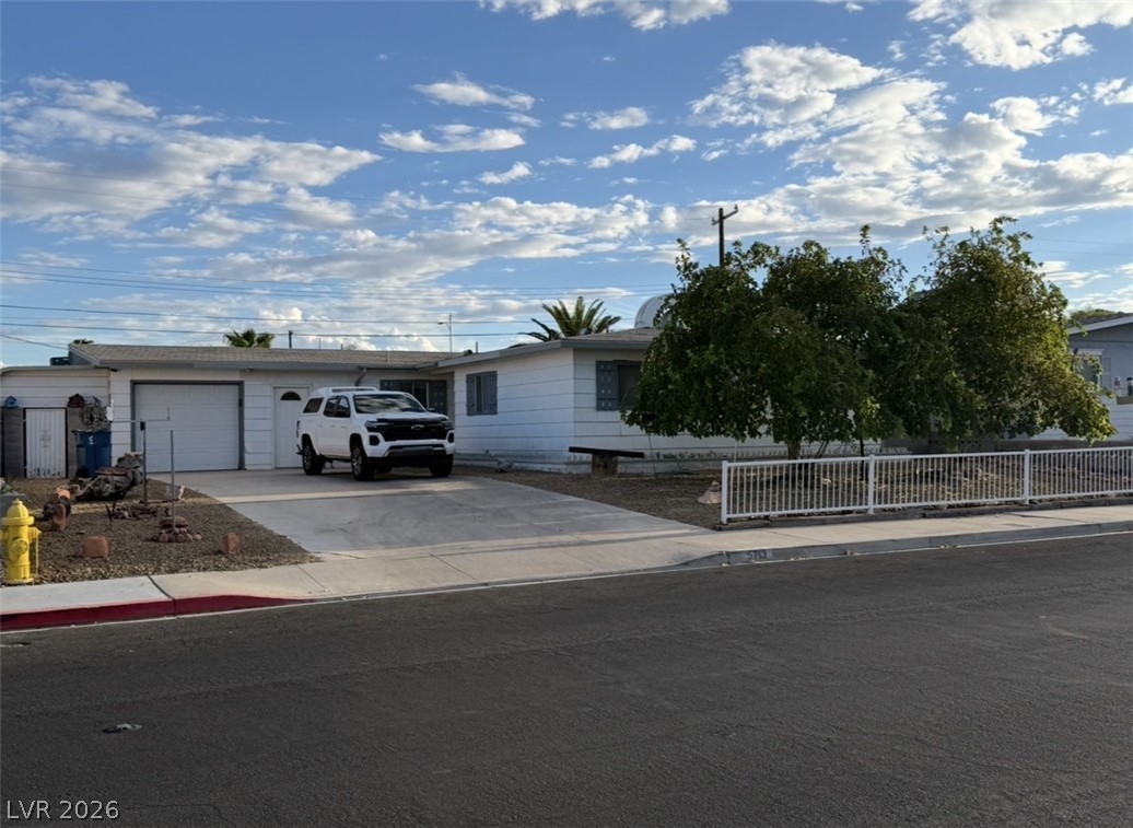 5713 Harmony Avenue Las Vegas NV 89107