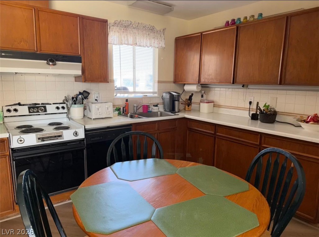 5713 Harmony Avenue Las Vegas NV 89107