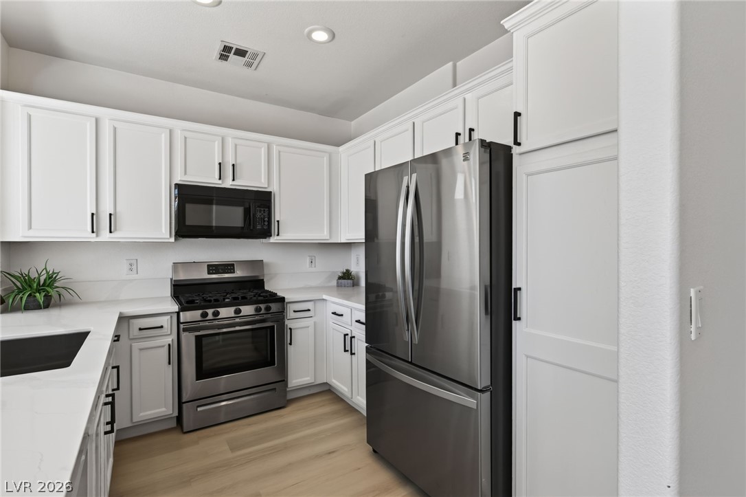 9511 Spring Blush Avenue Las Vegas NV 89148