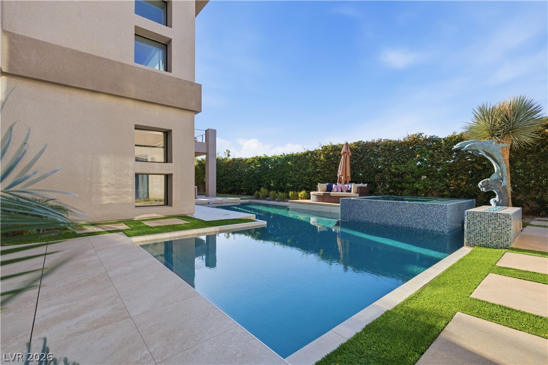 2790 La Bella Court Henderson NV 89052