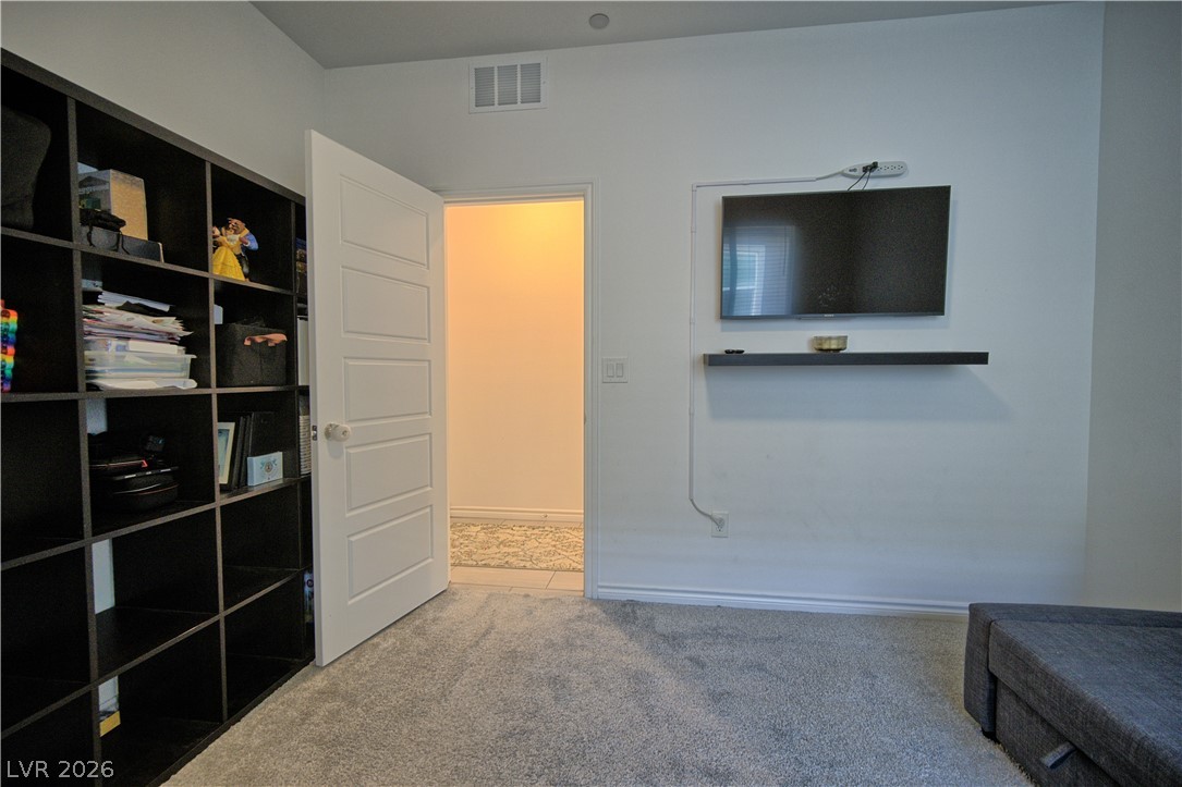 9447 Elmhurst Ridge Avenue Las Vegas NV 89143