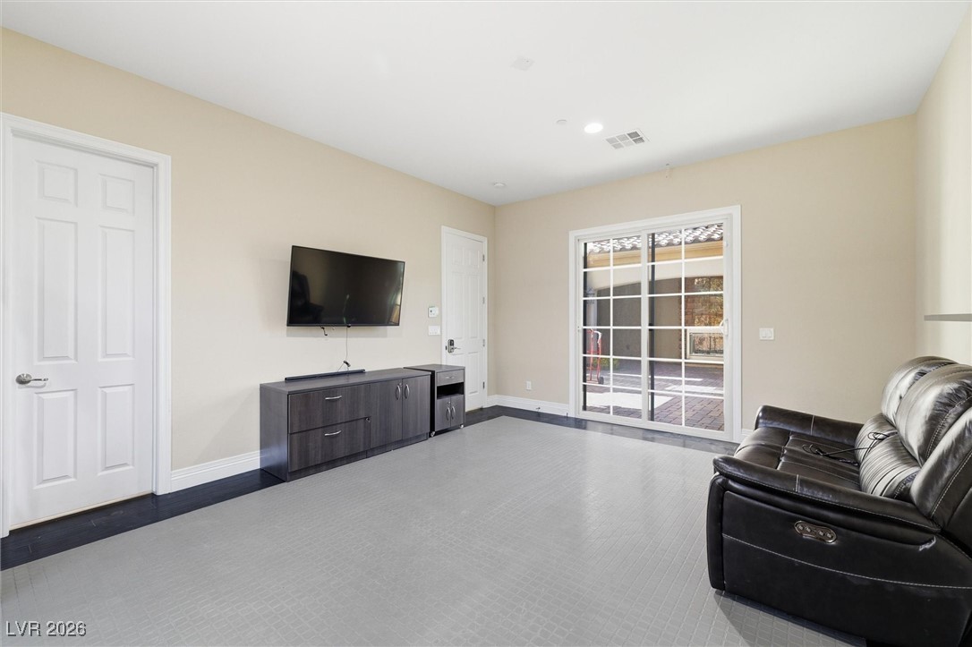 84 Olympia Chase Drive Las Vegas NV 89141