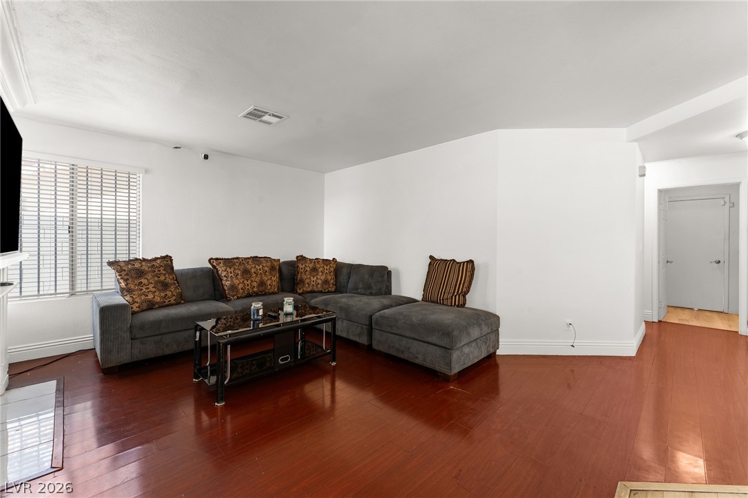 4770 Trevins Avenue Las Vegas NV 89103
