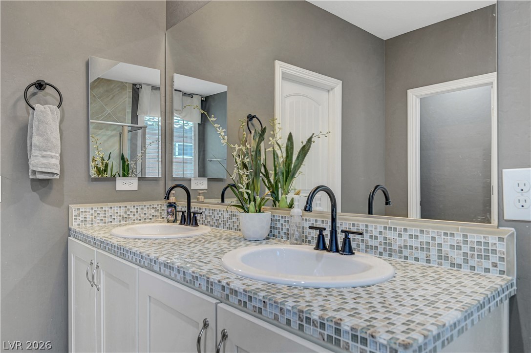 7694 Canyon Diablo Road Las Vegas NV 89179