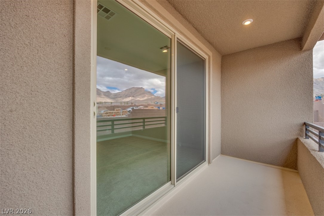 11898 Glide Reflection Avenue Las Vegas NV 89138