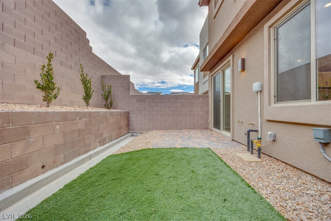 11898 Glide Reflection Avenue Las Vegas NV 89138