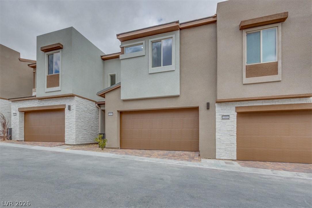 11898 Glide Reflection Avenue Las Vegas NV 89138