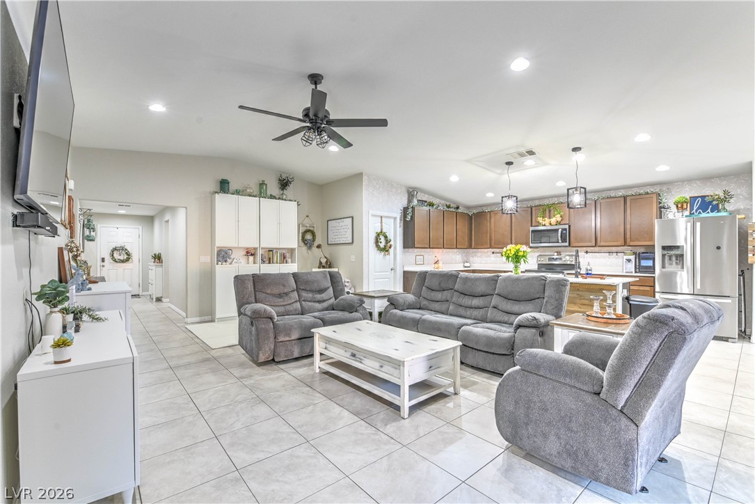 3640 Gunnison Pahrump NV 89061