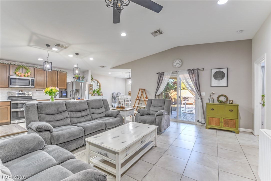 3640 Gunnison Pahrump NV 89061
