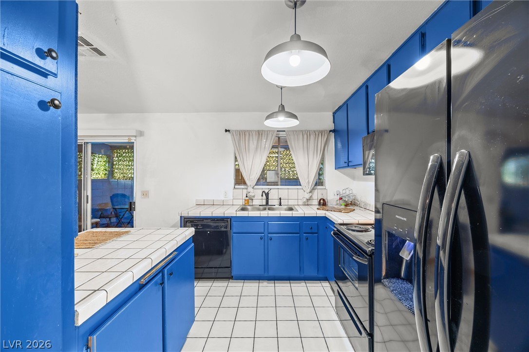 3320 Duece Street Las Vegas NV 89121