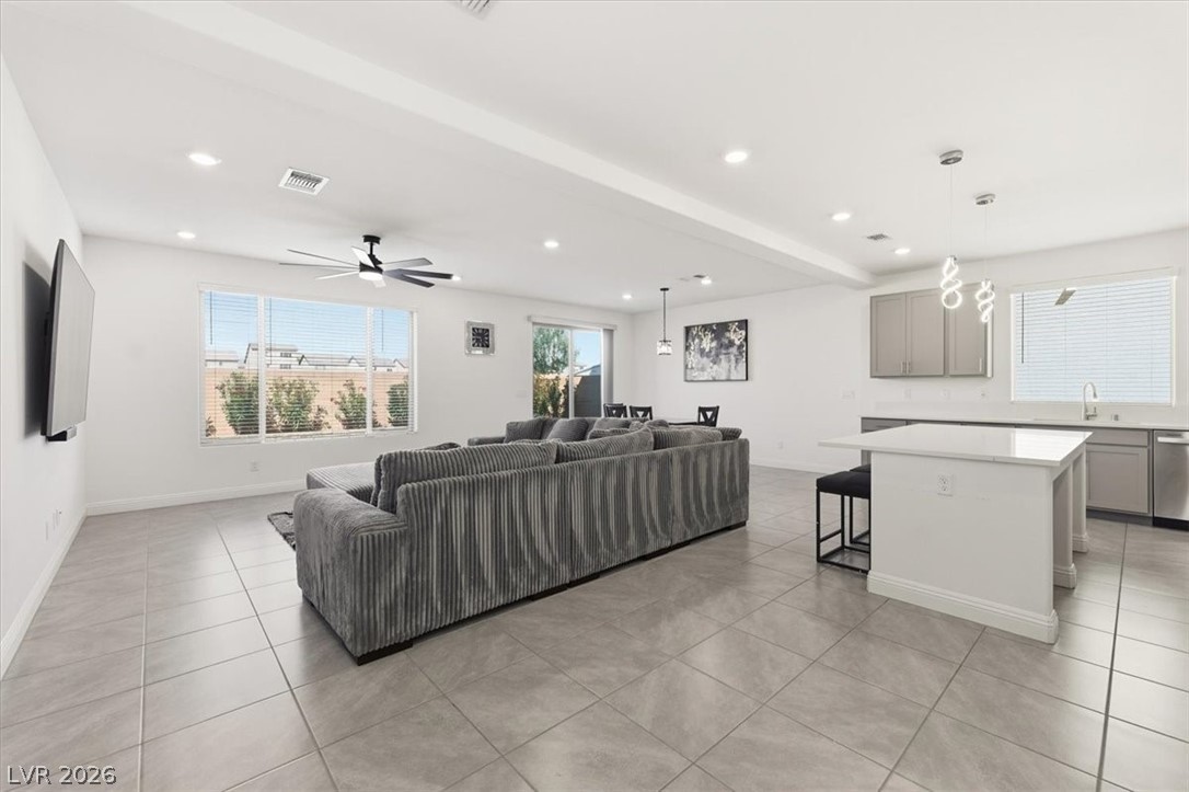 10369 Dallington Street Las Vegas NV 89141