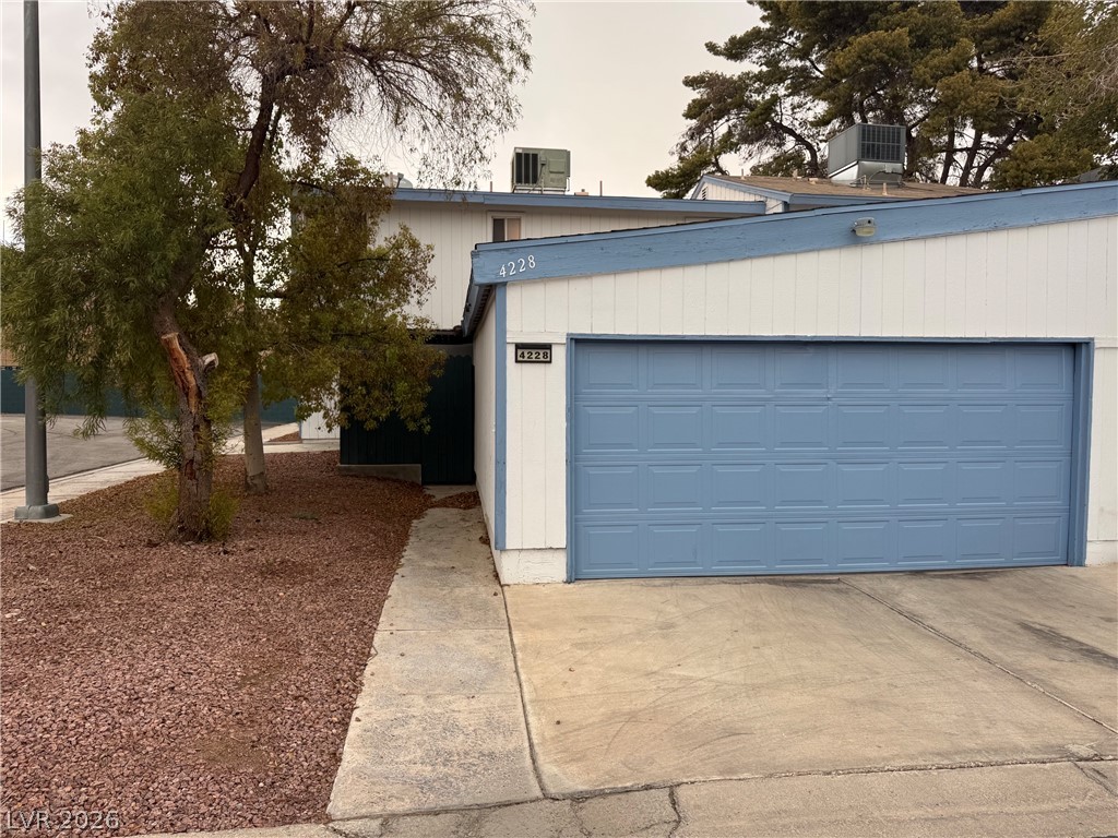 4228 Kona Coast Way Las Vegas NV 89121