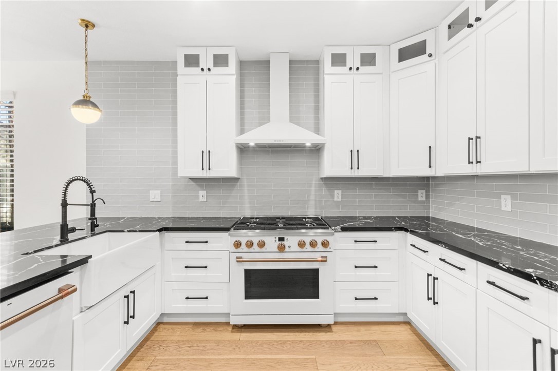 1920 Summer Palm Place 103 Las Vegas NV 89134