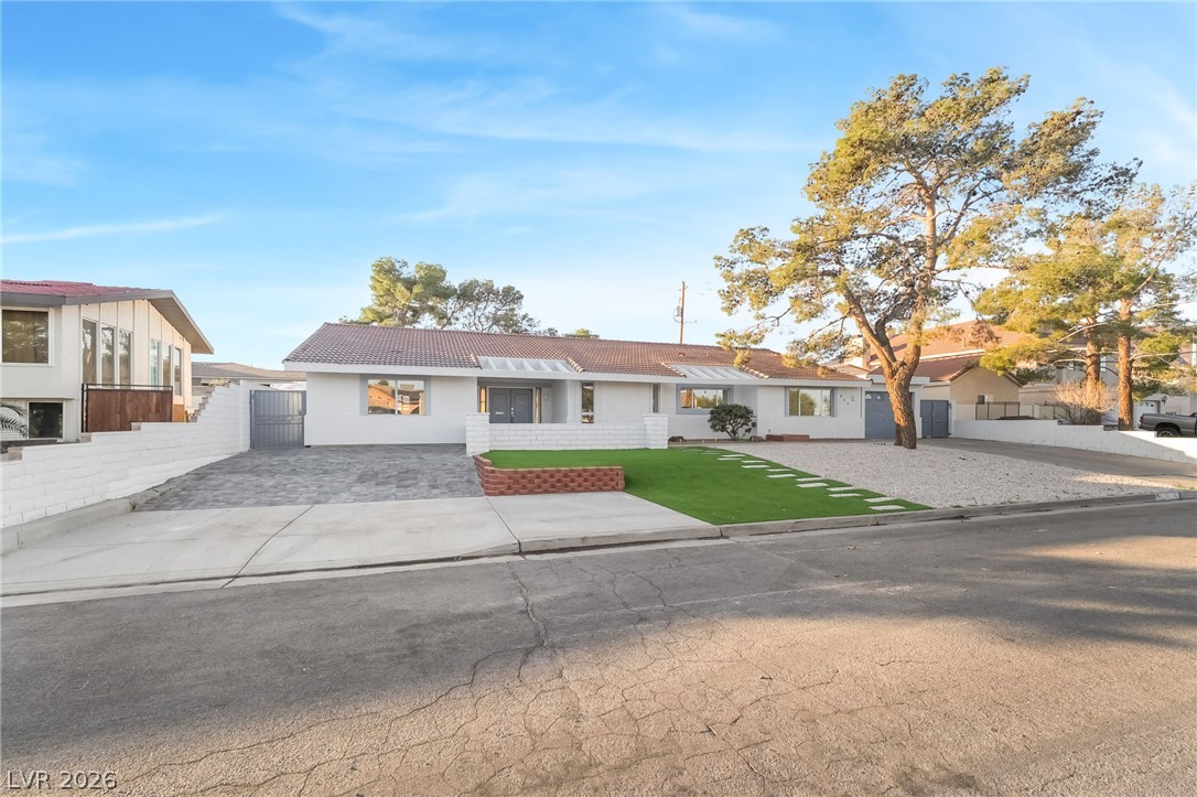 611 East Fairway Road Henderson NV 89015
