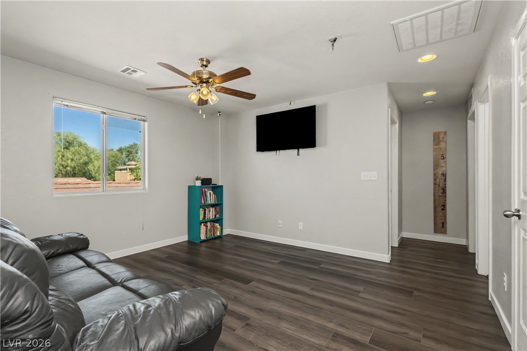 5227 Sparkling Vine Avenue Las Vegas NV 89131
