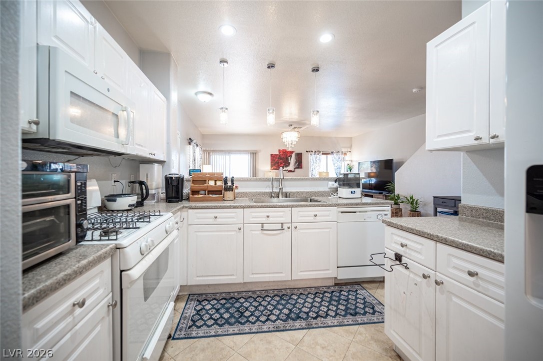 9322 Straw Hays Street 103 Las Vegas NV 89178