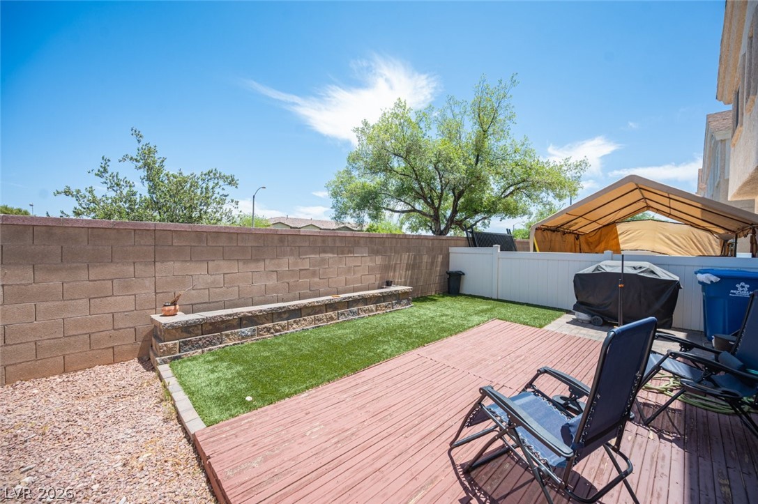 9322 Straw Hays Street 103 Las Vegas NV 89178