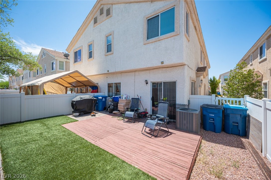 9322 Straw Hays Street 103 Las Vegas NV 89178