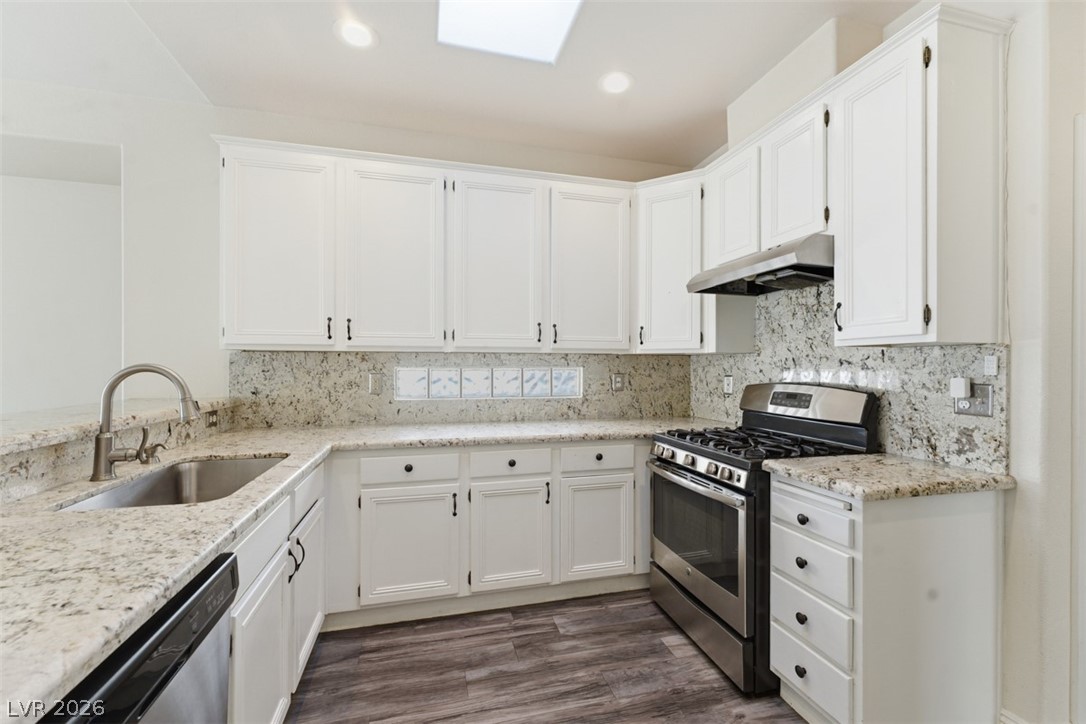 742 Canfield Point Avenue Las Vegas NV 89183