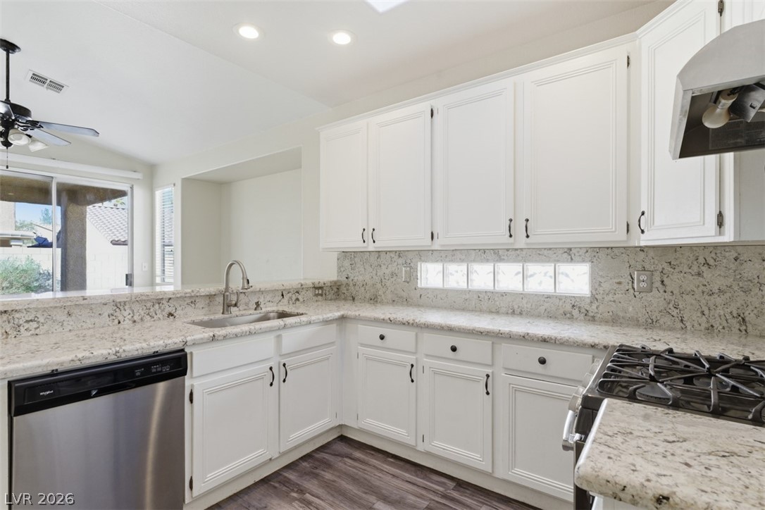 742 Canfield Point Avenue Las Vegas NV 89183