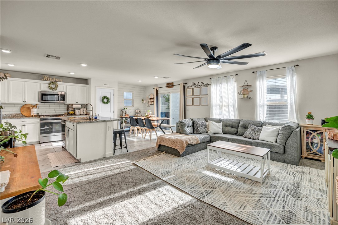 5037 Bloodhound Street Las Vegas NV 89122