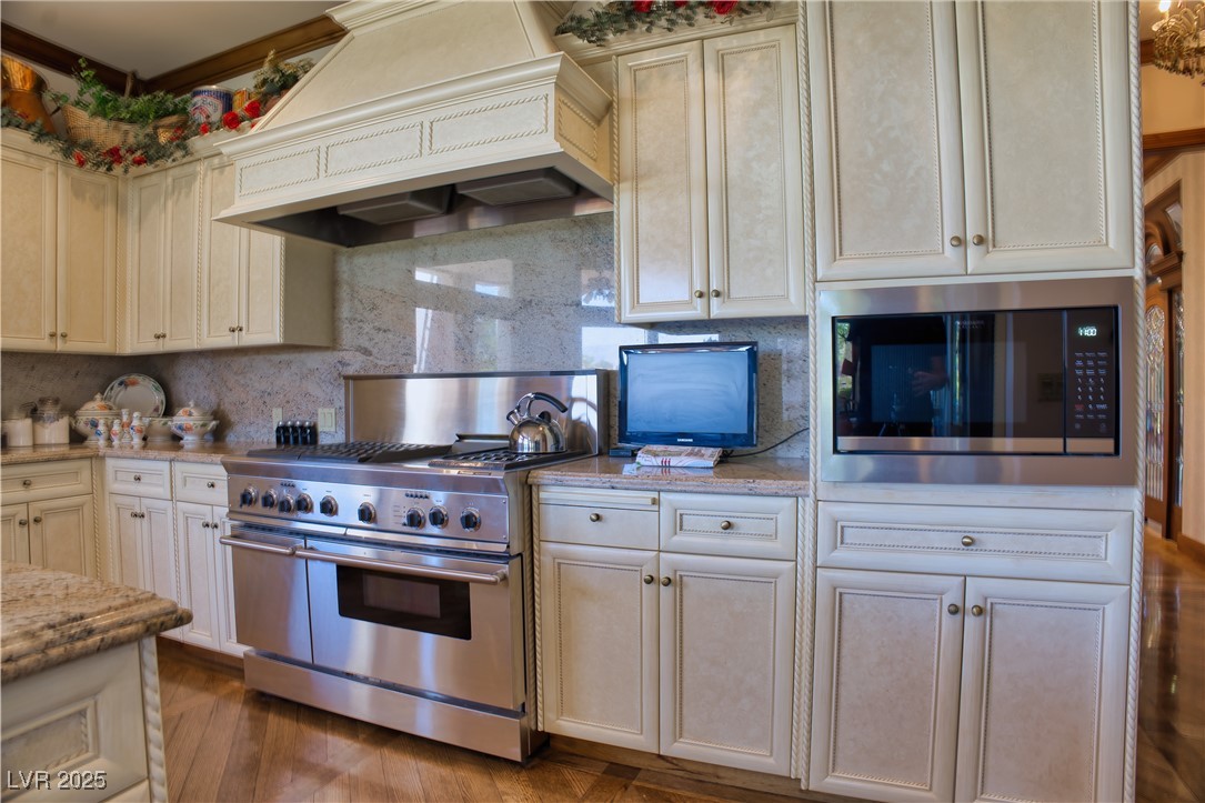 66 Innisbrook Avenue Las Vegas NV 89113