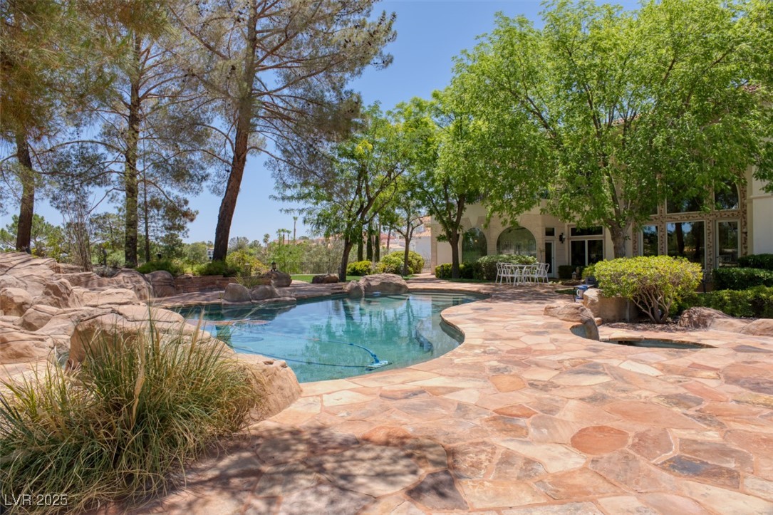 66 Innisbrook Avenue Las Vegas NV 89113