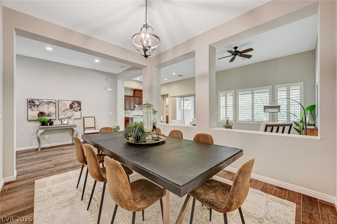6803 Regency Crest Avenue Las Vegas NV 89148