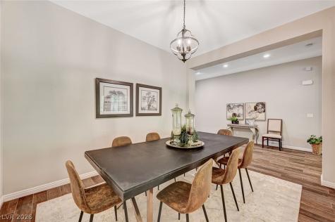 6803 Regency Crest Avenue Las Vegas NV 89148
