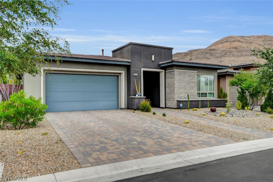 6803 Regency Crest Avenue Las Vegas NV 89148