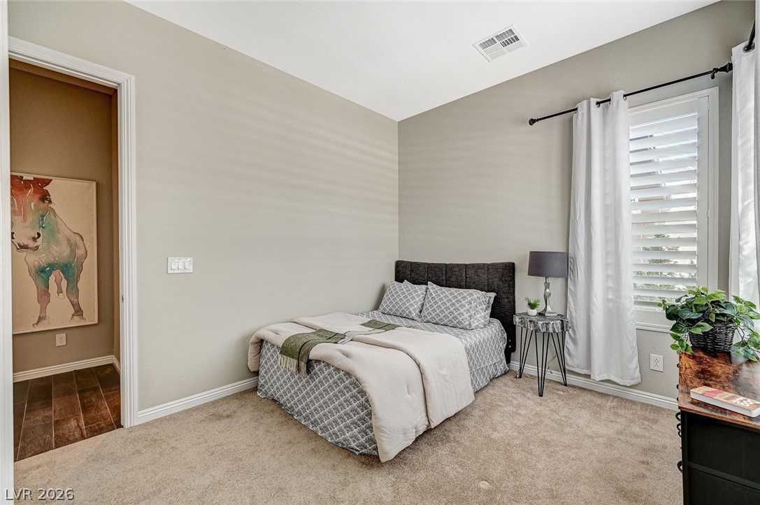 6803 Regency Crest Avenue Las Vegas NV 89148