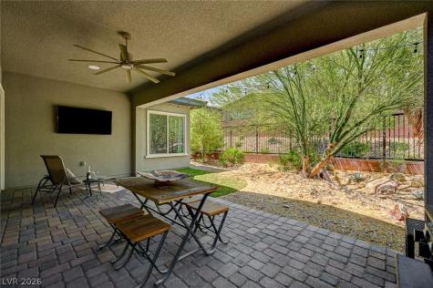 6803 Regency Crest Avenue Las Vegas NV 89148