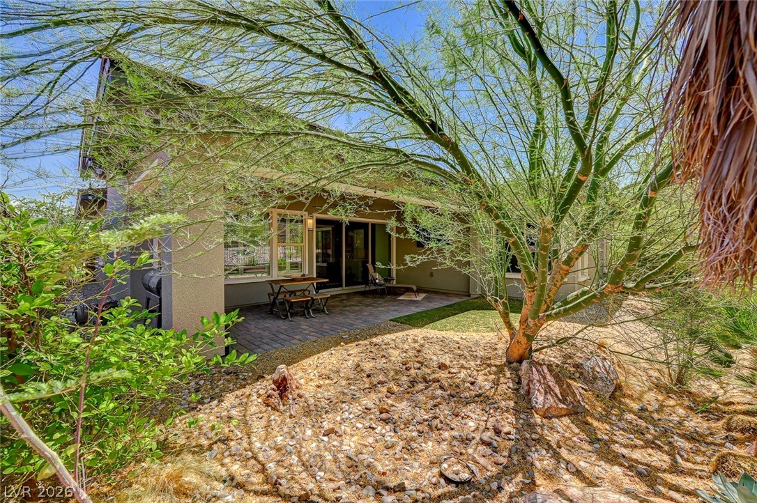 6803 Regency Crest Avenue Las Vegas NV 89148